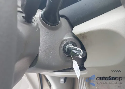 2010 Toyota Camry Le z USA, uszkodzony, nr VIN 4T1BF3EK3AU012054